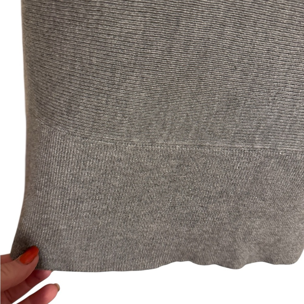 WHBM Gray Lightweight Sweater w/Black w/Rhinestone Collar Cat Silhouette  SM #K - Picture 4 of 9